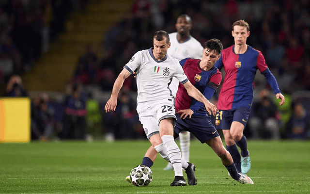 中场节奏控制得太稳（中场节奏把控极稳）