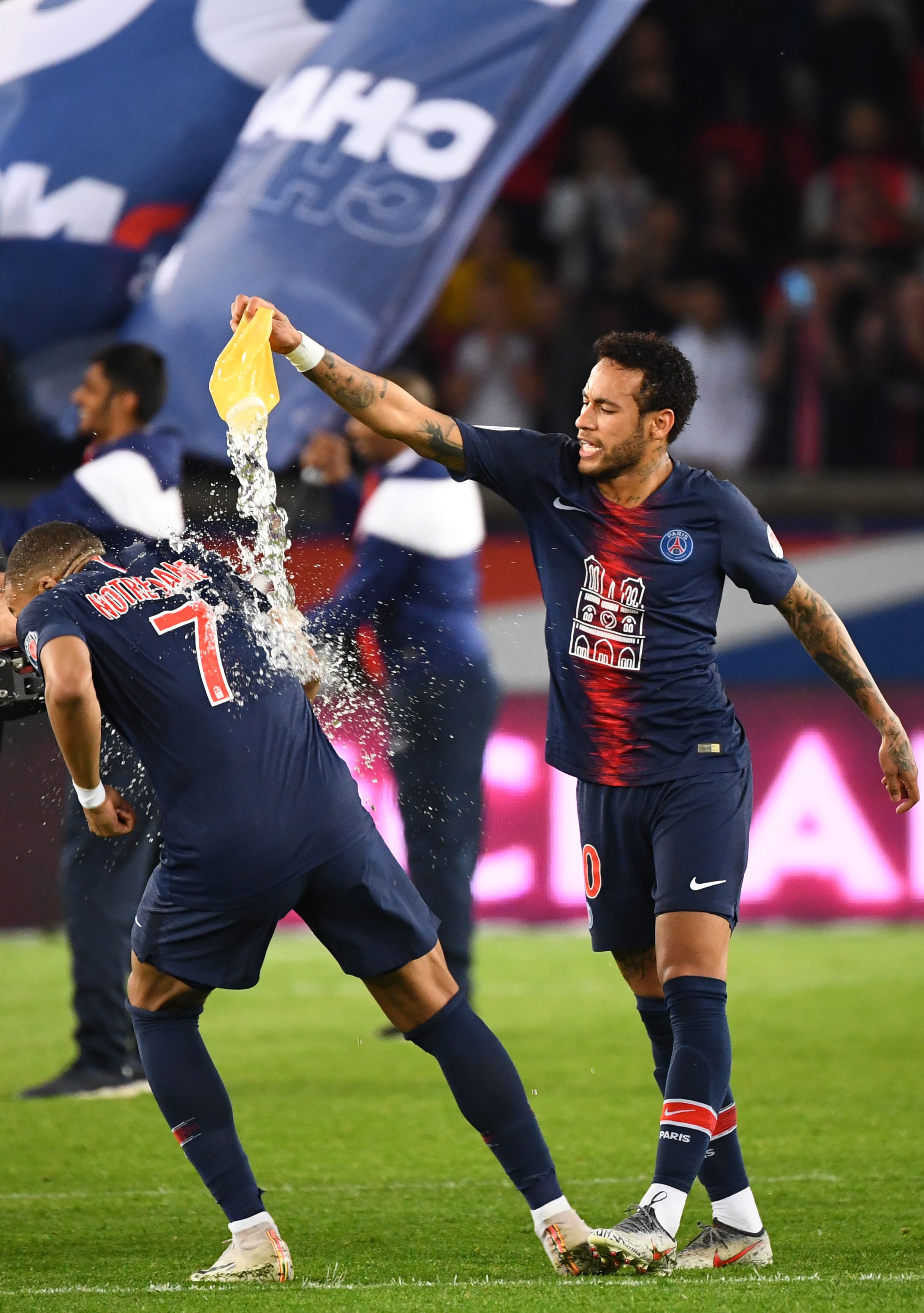 迪卡尼奥：尤文球员不是斯帕莱蒂挑的，他得研究哪些人能信任（迪卡尼奥：尤文球员非斯帕莱蒂亲选，他得评估谁值得信任）