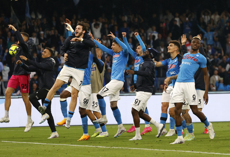 国脚邵佳一的遗憾，教练邵佳一的梦想（从国脚的遗憾到教练的梦想：邵佳一的两段旅程）