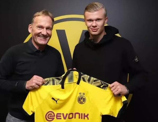 中国U20女足1-2不敌英格兰U20女足，吴佳璇破门（中国U20女足1-2负英格兰U20女足，吴佳璇建功）