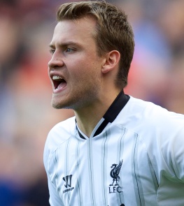 荷兰前国脚齐赞：赖因德斯就像是永动机，是他带领荷兰队前进（荷兰名宿齐声称赞：赖因德斯宛若永动机，驱动荷兰队向前）