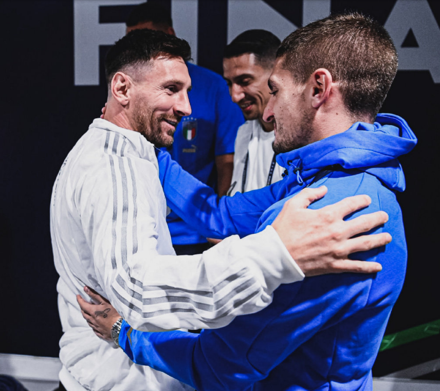 前同事：阿莫林对人要求很严格，但他充满同理心和热情（前同事称阿莫林要求严格，兼具同理心与热情）