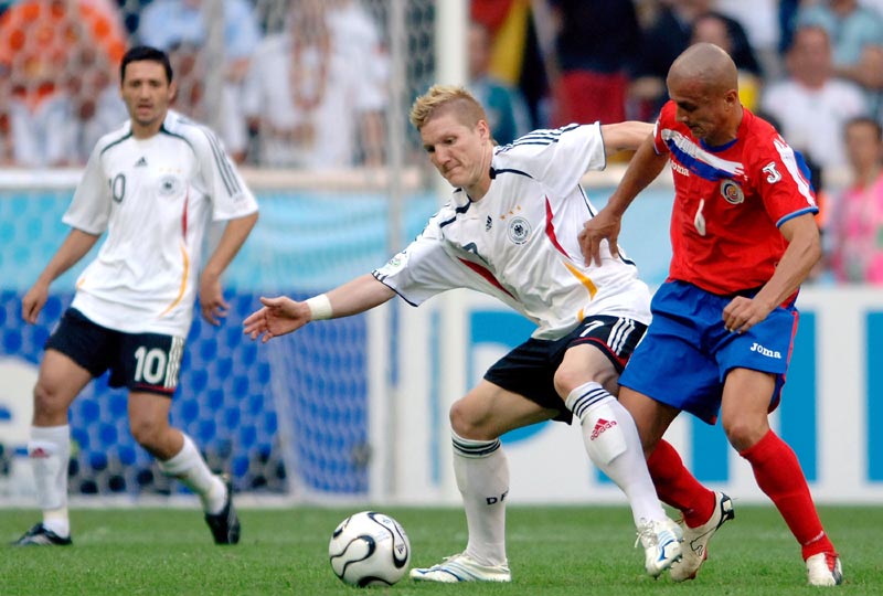 西甲前瞻：赫塔菲冲主场连胜，马竞盼取5连胜继续施压前3（西甲前瞻：赫塔菲剑指主场连胜，马竞力争五连胜紧逼前三）