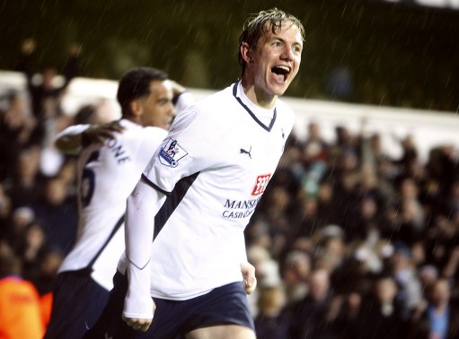 大连球迷给李昂留言寻求“信号”和“定心丸”，李昂点赞了（大连球迷向李昂留言求“信号”和“定心丸”，李昂已点赞）