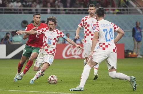 德泽尔比：格林伍德拥有金球奖潜质，能否全力争夺取决于自己（德泽尔比称格林伍德具备金球潜力，能否问鼎全看自己）