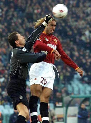 埃默松：我并不怀念在米兰的日子；那儿的人聊我比聊C罗还多（埃默松：对米兰无眷恋；那儿提到我的频率甚至高过C罗）