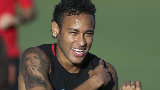 若出战圣保利，诺伊尔将追平伊梅尔并列德甲门将出场榜第2位（若对阵圣保利登场，诺伊尔将追平伊梅尔，升至德甲门将出场榜并列第二）