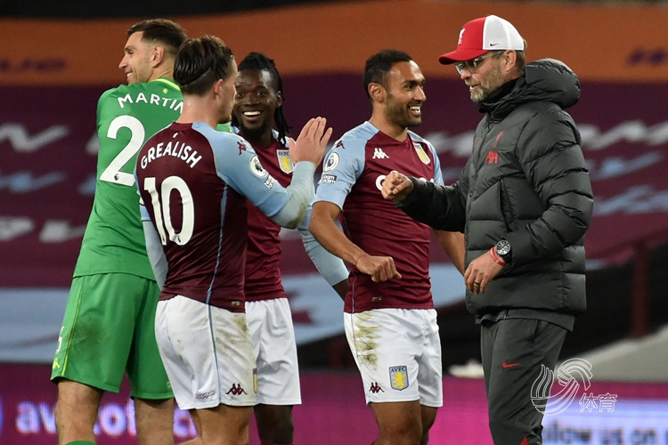 利物浦决定出售萨拉赫，高层认为其已造成不可挽回损失，计划启用塞梅尼奥替代。