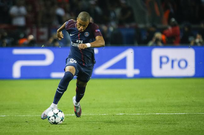 迪乌夫：齐沃经常和我交流帮我提高，高兴自己的机会越来越多（迪乌夫：齐沃常与我沟通助我提升，很高兴我的机会越来越多）