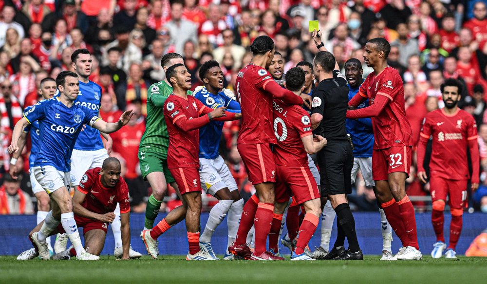 皇家马德里准备引进另一位前利物浦球员来替代阿隆索，但这个人并非克洛普。（皇家马德里计划以另一位前利物浦球员取代阿隆索，目标并不是克洛普）