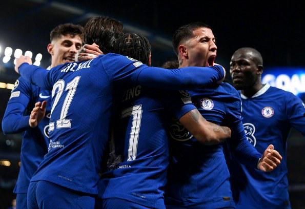 戴维对乌迪内斯的进球被吹越位，但VAR划线似乎存在问题（戴维战乌迪内斯进球被判越位，VAR画线引争议）