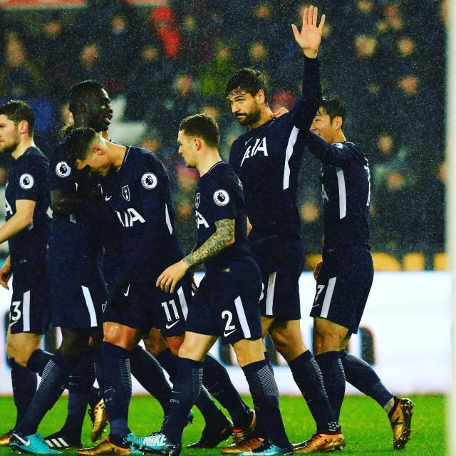 凯恩：我可以拿金球奖，通常需赢得世界杯或欧冠才能实现（凯恩称有望问鼎金球：通常得先赢下世界杯或欧冠）